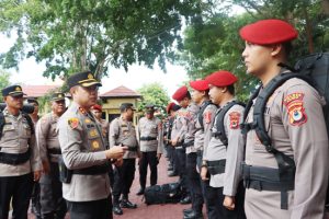 Apel Serpas, Kapolres Luwu Cek Perlengkapan 553 Personil Gabungan Pengamanan Pemilu 2024