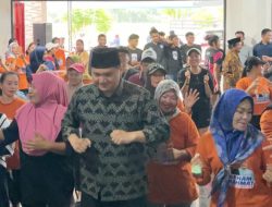 Serunya Emak-Emak Srikandi Luwu Aerobik Zumba Bareng ABM-Rahmat di Lamasi